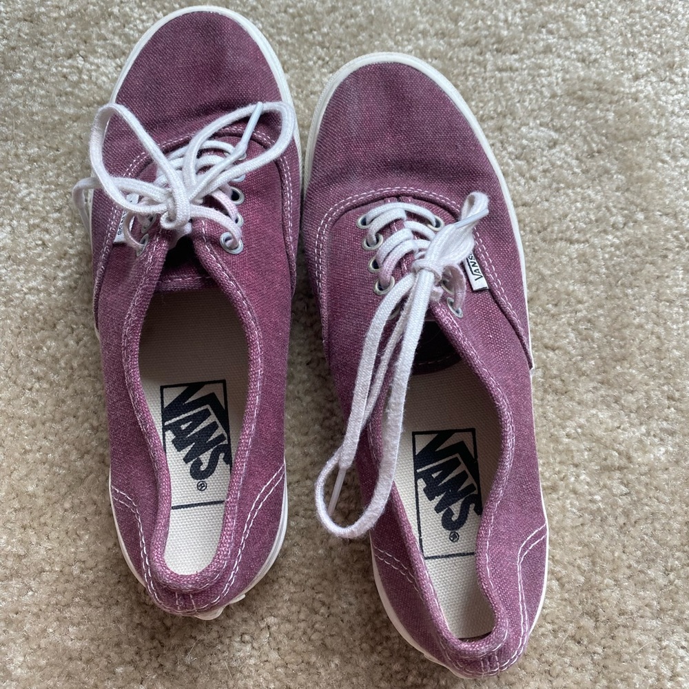 Maroon vans, women’s size 6